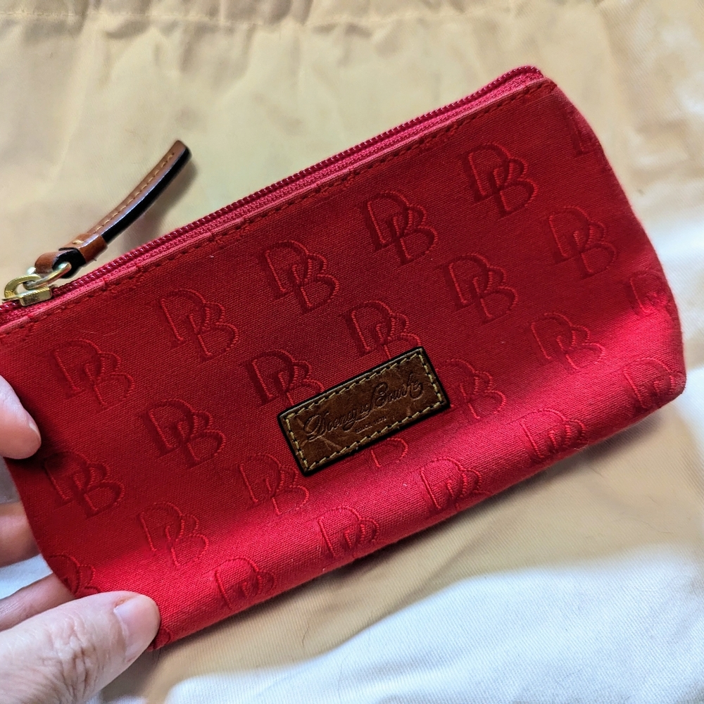 Dooney & Bourke zip pouch